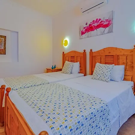 Homestay Turkuaz *